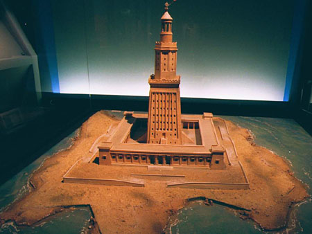 alexandrie-le phare-big.jpg (36641 octets)