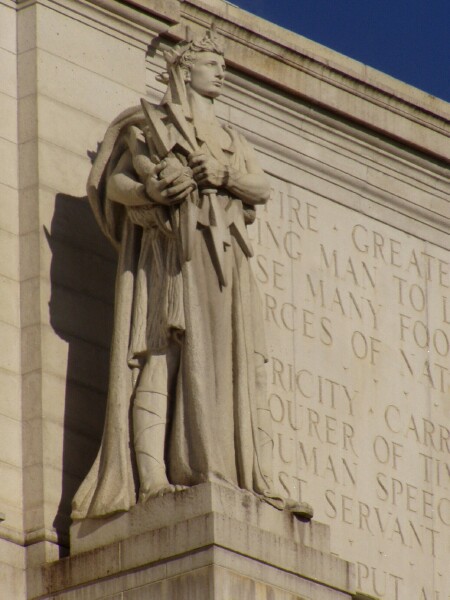 THALES de Milet : Statue de Louis St. Gaudens, sur la façade de Union Station à Washington (USA).